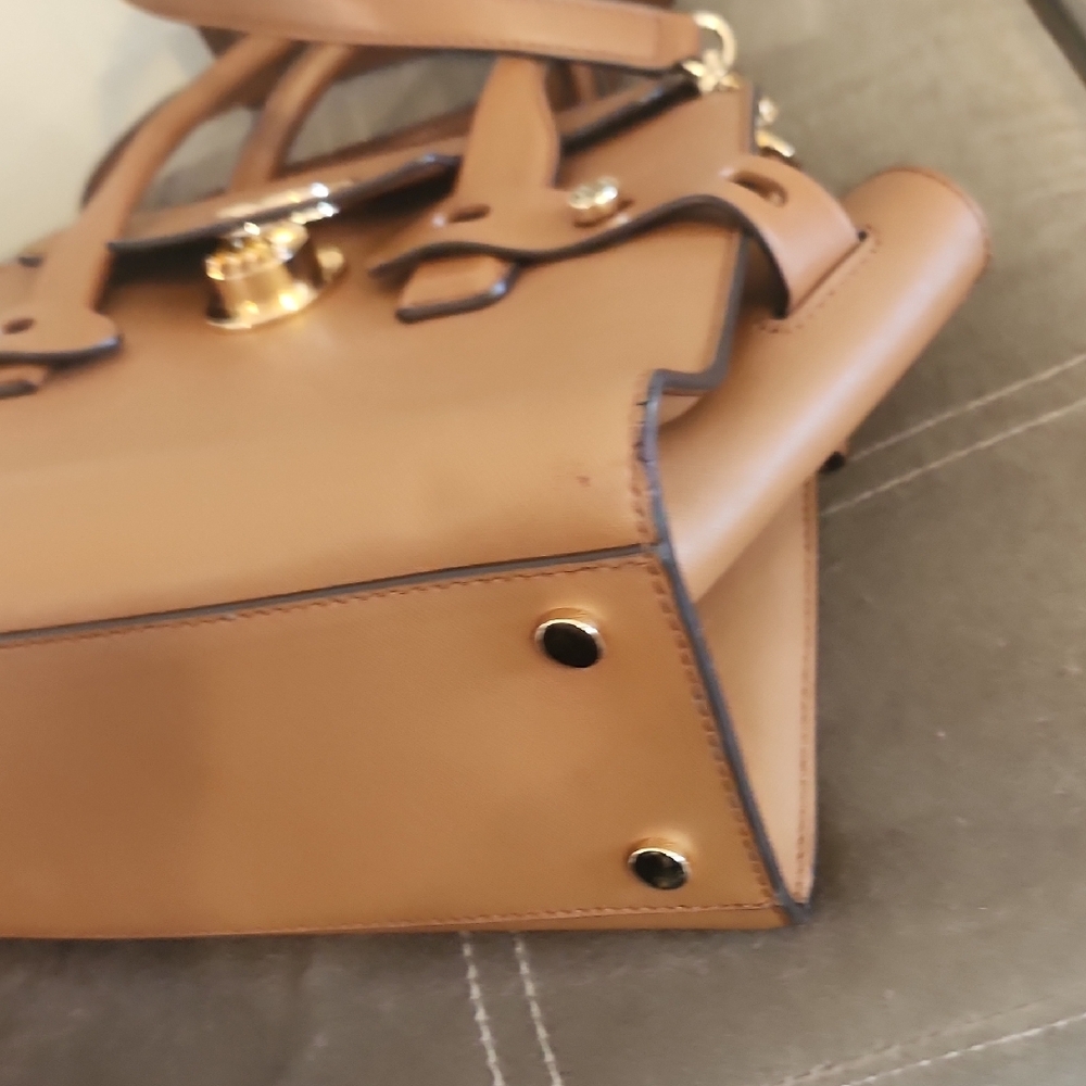 Michael Kors Carmen Tote - Picture 14 of 16